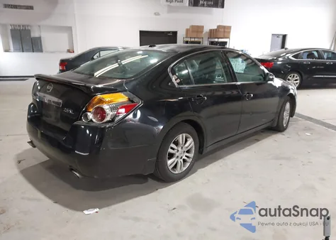2011 Nissan Altima 2.5 S z USA, uszkodzony, nr VIN 1N4AL2AP2BN477625
